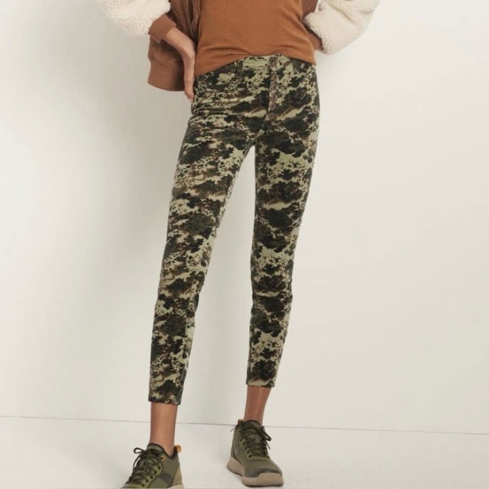 Anthropologie Pilcro Button Fly Corduroy Camo Pants Size 31